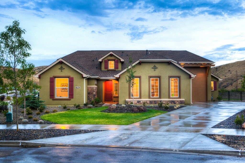 how-does-escrow-work-when-selling-a-house?-a-seller’s-guide-to-a-smooth-closing