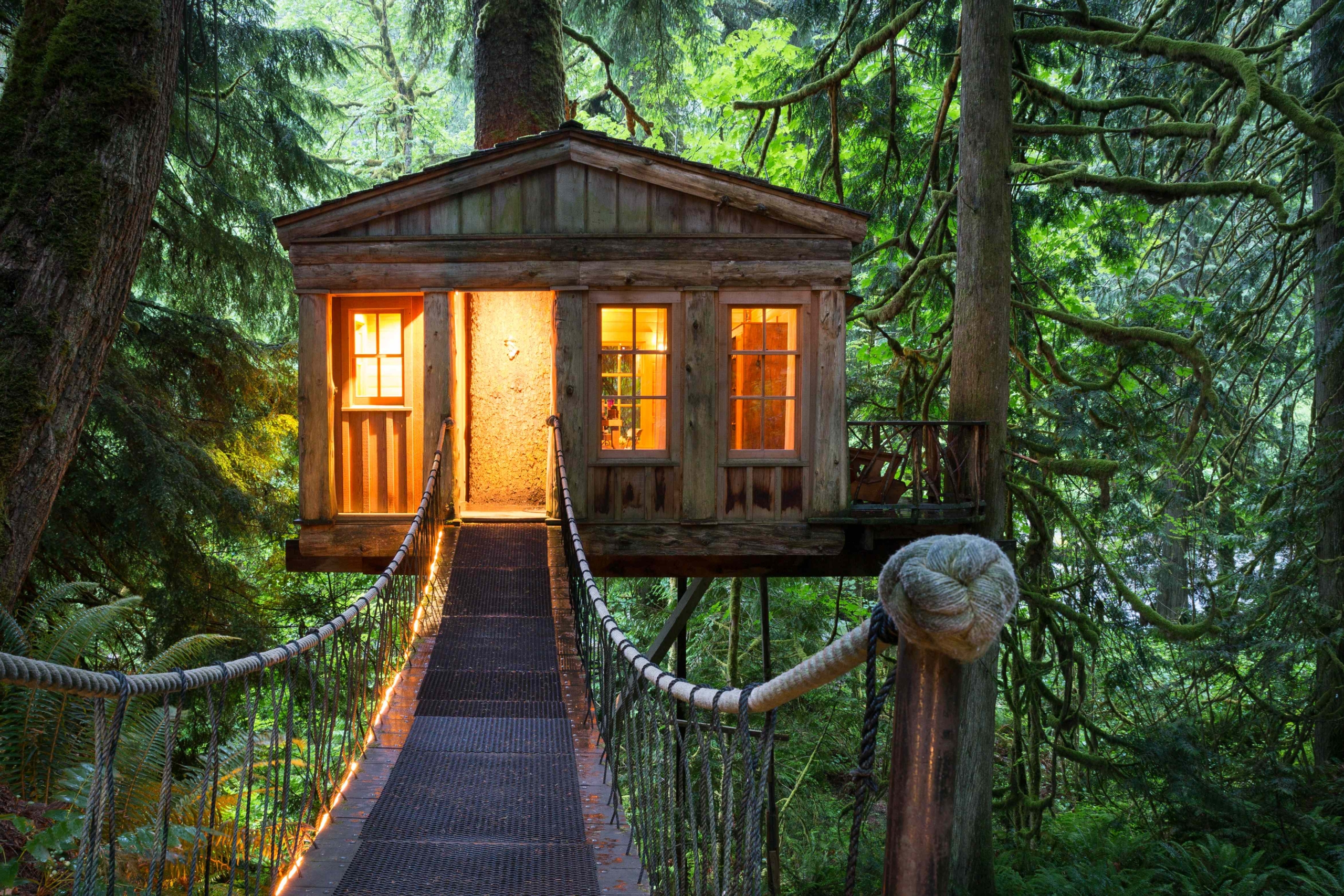 tree-houses-are-making-a-nostalgia-fueled-comeback—and-we-asked-a-pro-for-tips-on-designing-your-own-dreamy-escape