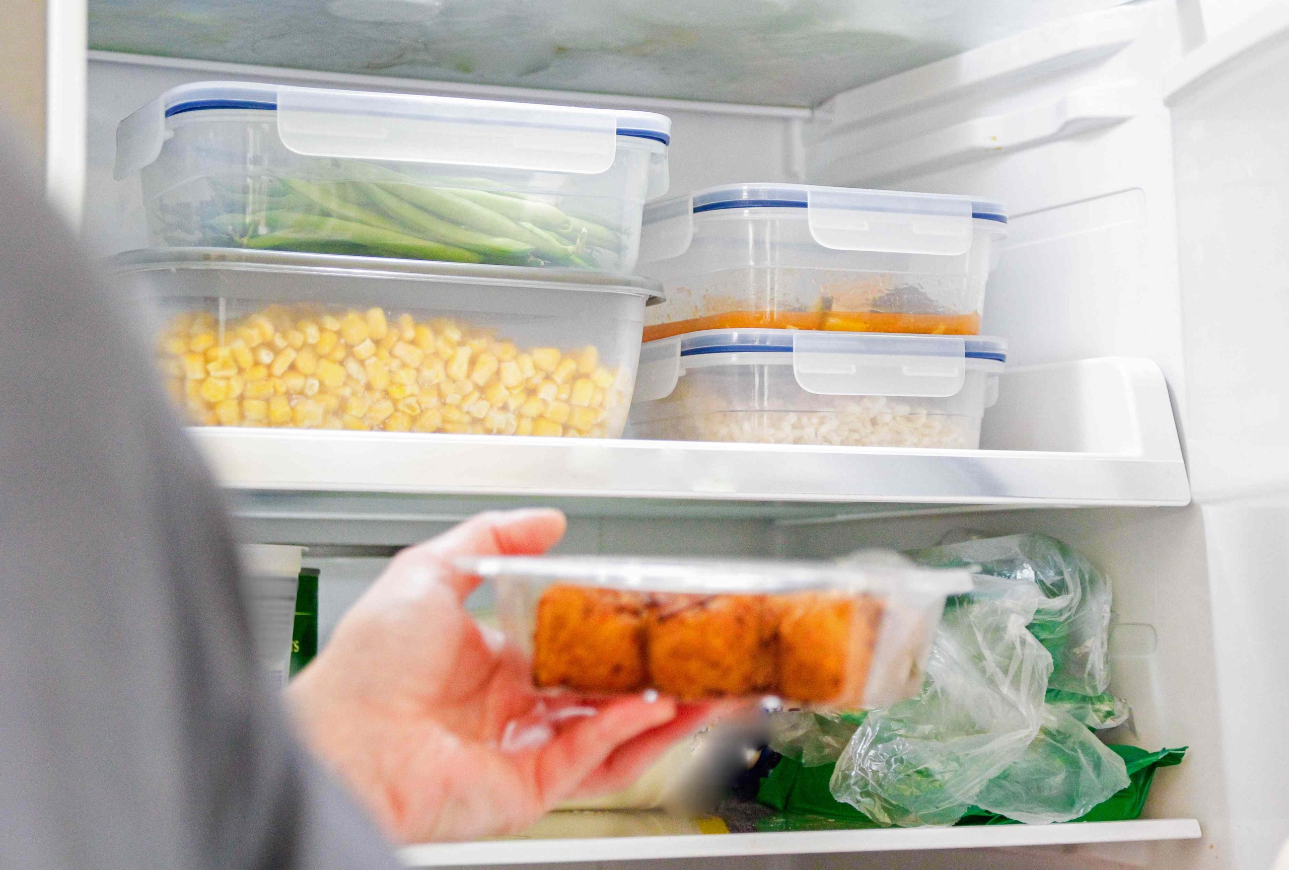 if-my-power-goes-out,-can-i-be-reimbursed-for-spoiled-groceries?-here’s-what’s-covered
