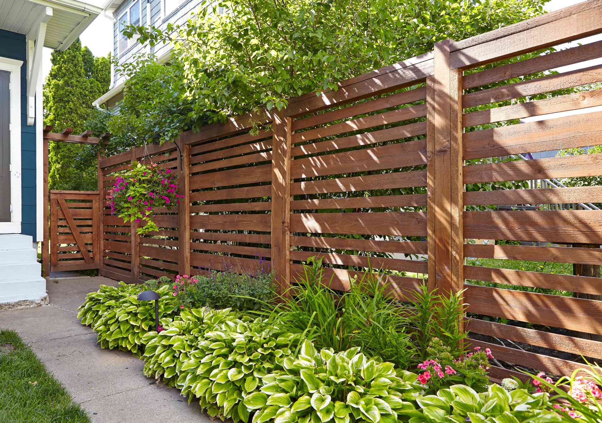 6-budget-friendly-fence-ideas-to-create-privacy-without-breaking-the-bank