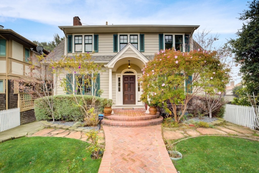 virtual-house-tour-tips-for-winning-over-buyers-through-the-screen