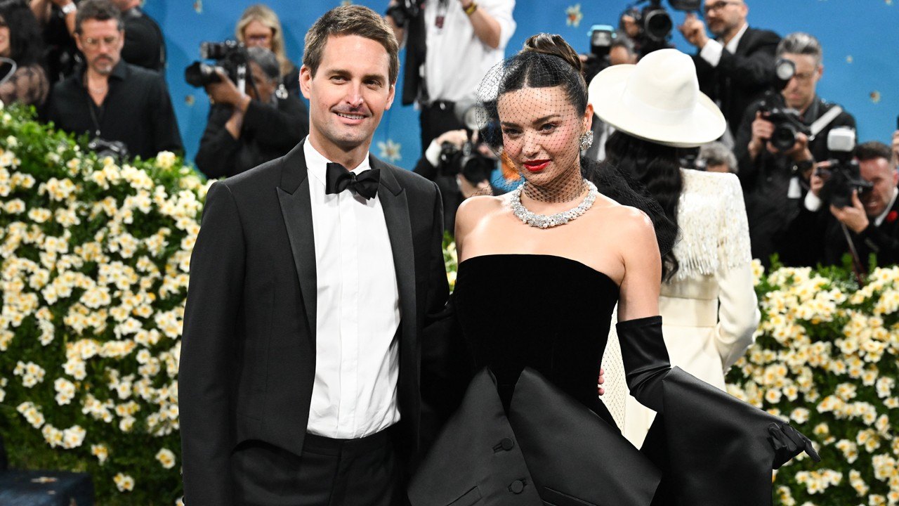 miranda-kerr-opens-up-about-the-screen-time-limits-she-and-evan-spiegel-set-for-their-kids-in-their-$120m-la.-mansion