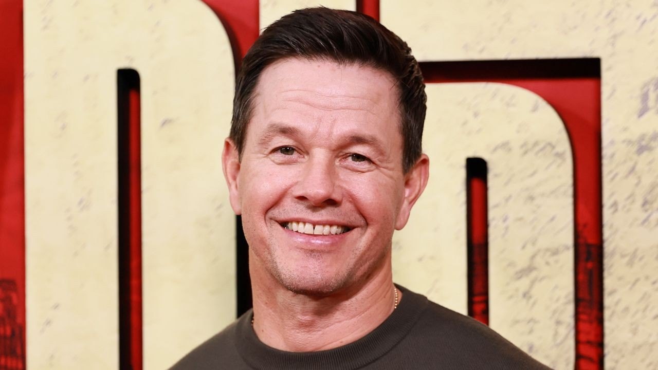 mark-wahlberg-buys-$37-million-‘billionaires-row’-mansion-in-florida—months-after-selling-$63.1-million-beverly-hills-estate-to-paris-hilton