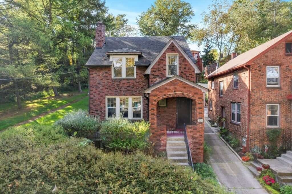 real-estate-pricing-psychology,-explained