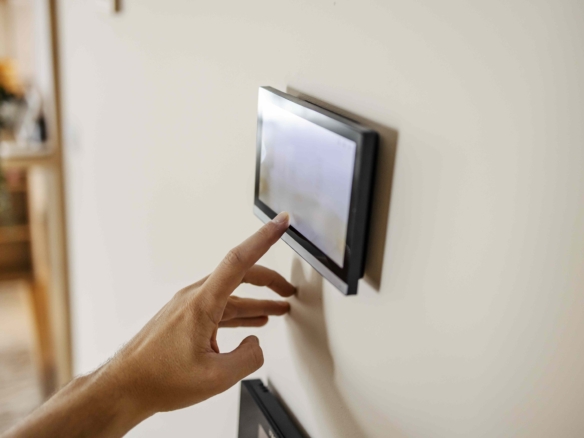 what-happens-when-you-lower-the-heat-at-night,-according-to-hvac-experts