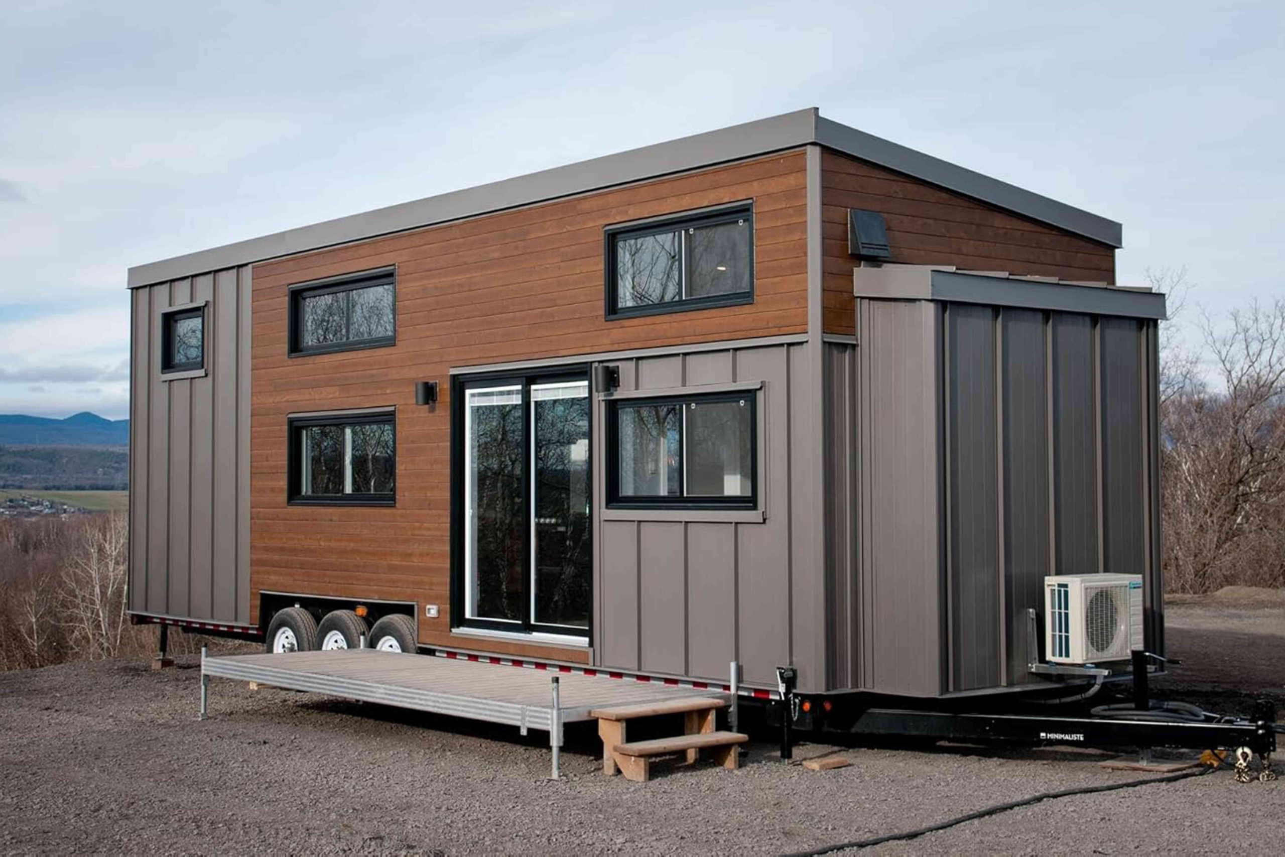 this-modern-tiny-house-from-amazon-has-pretty-pine-ceilings-and-2-lofts—plus-it’s-on-wheels