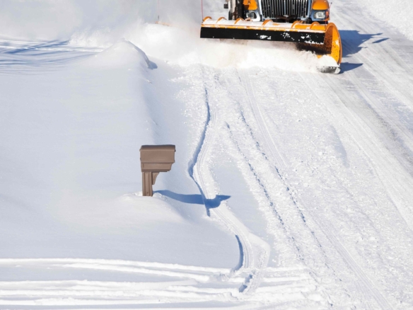 who-pays-if-a-snowplow-damages-your-mailbox?-here’s-what-you-need-to-know